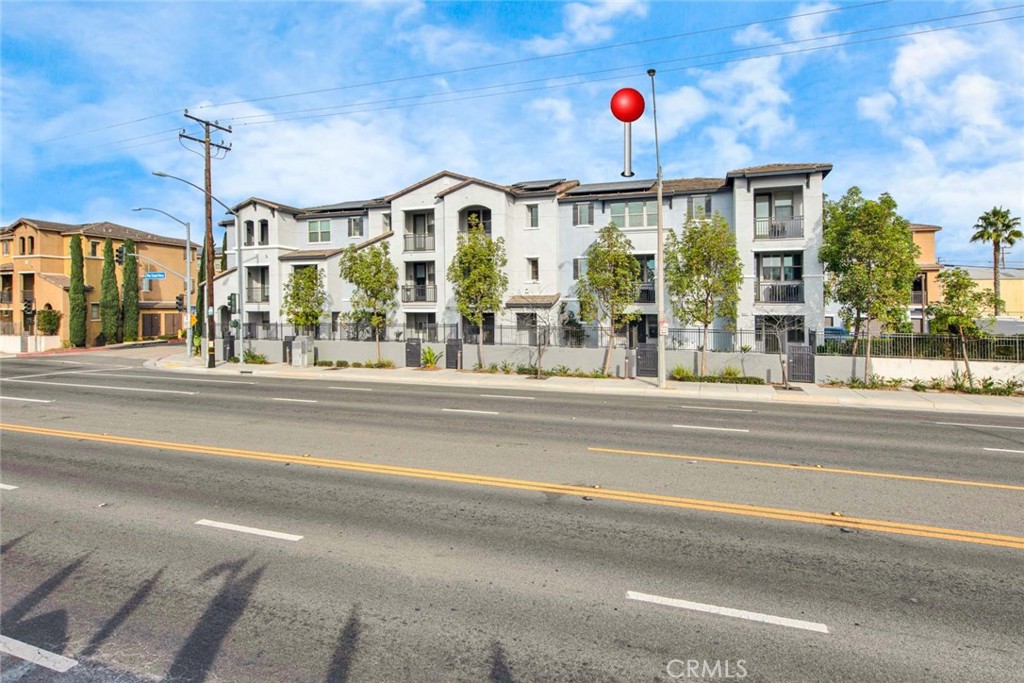 3009 E Pacific Coast