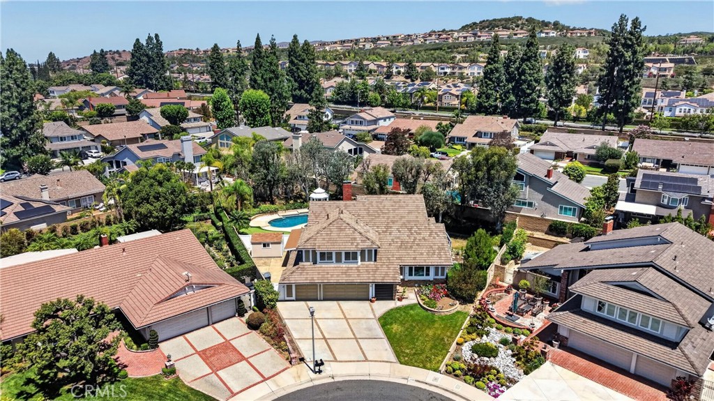 2935 Bluebell Ave