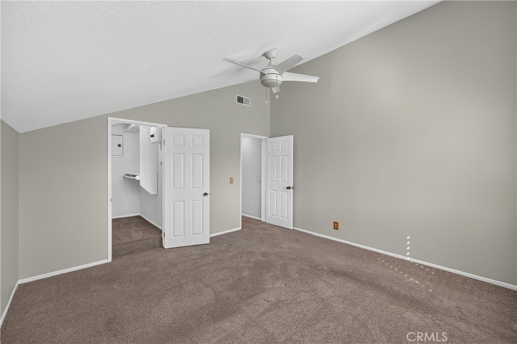 2935 Bluebell Ave