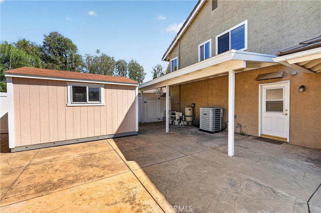 2935 Bluebell Ave