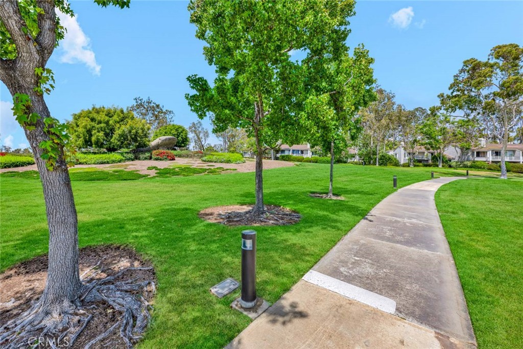 22 Rocky Knoll