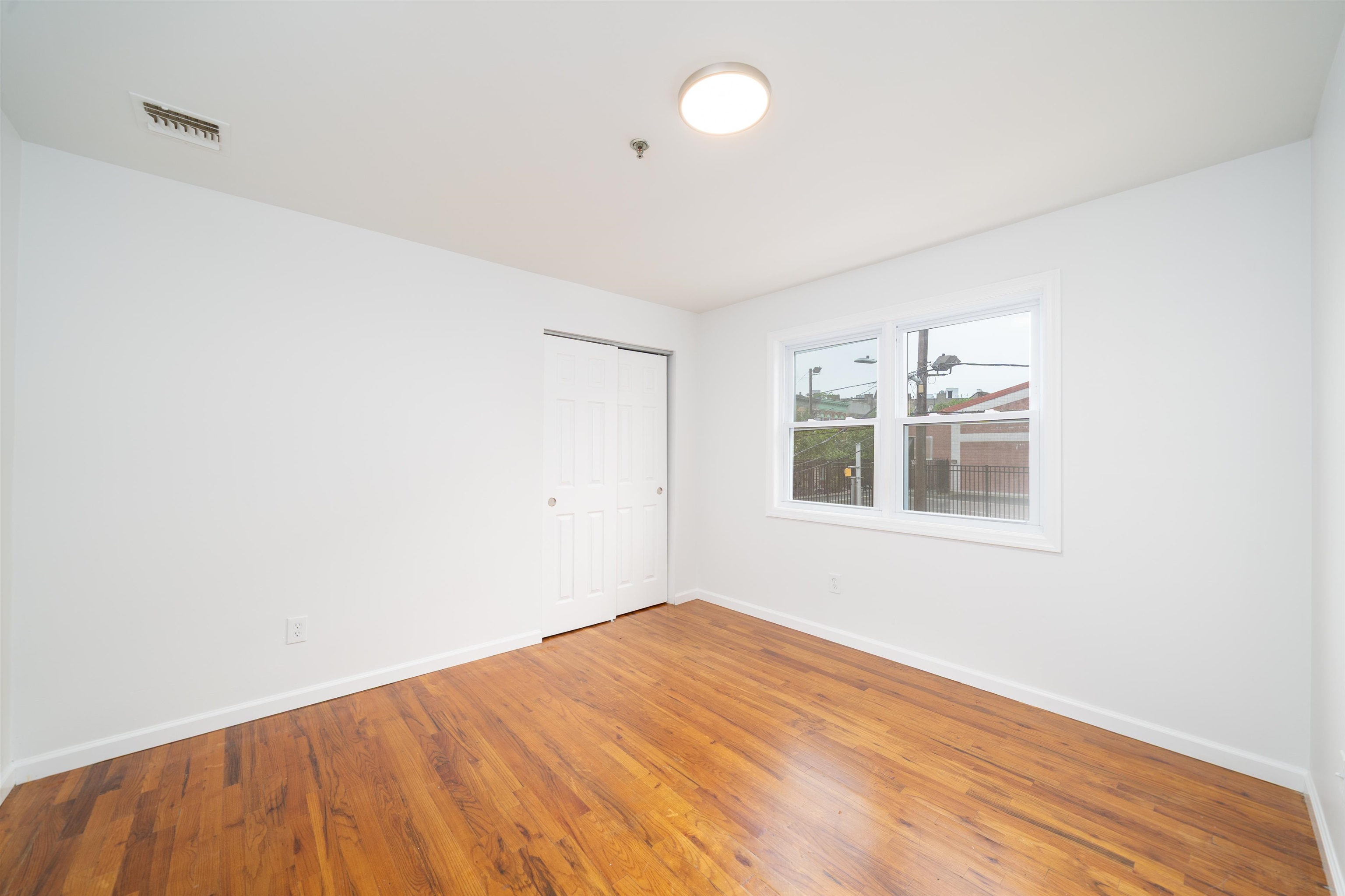 524-526 4TH ST Unit: 6