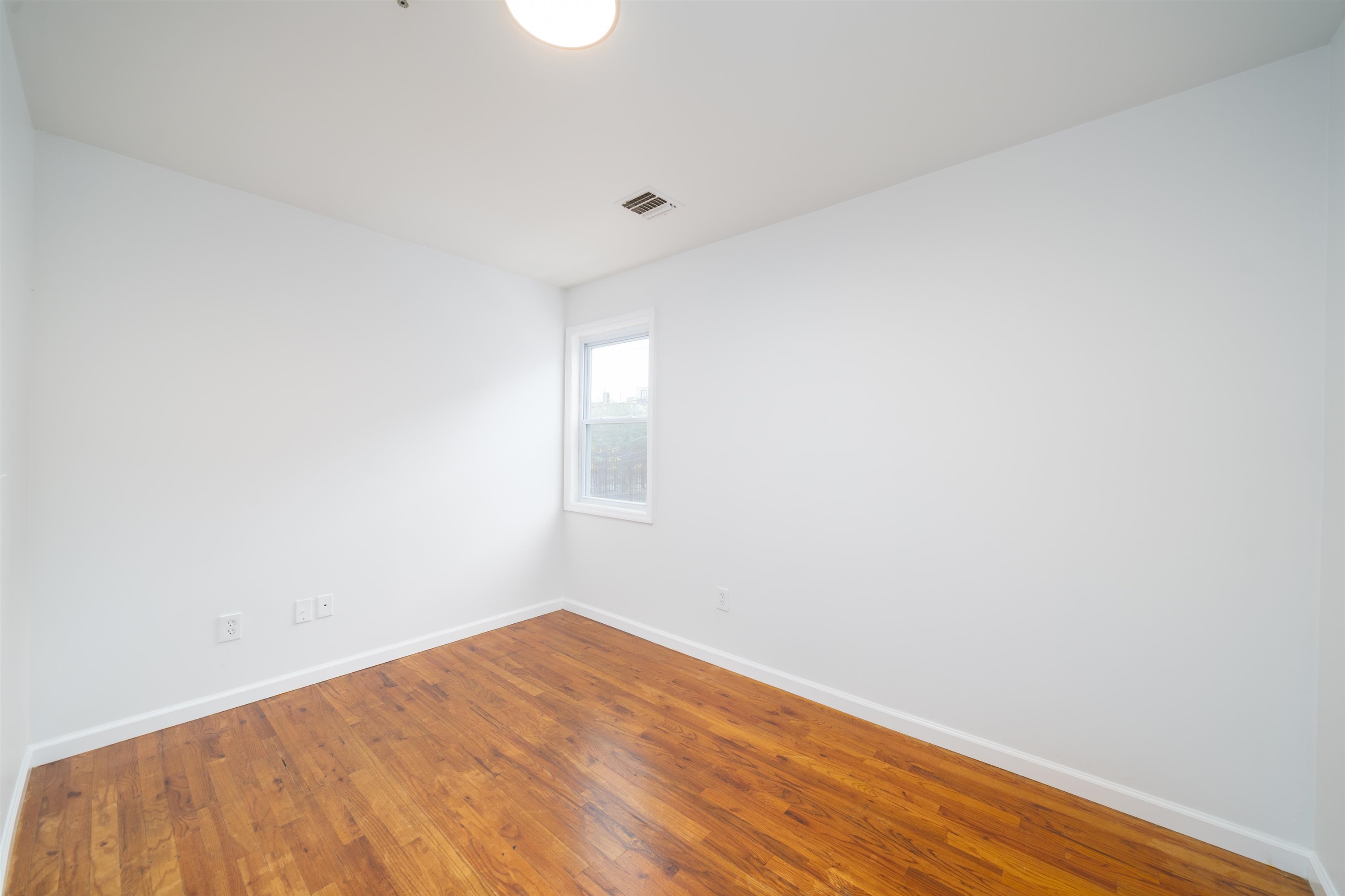524-526 4TH ST Unit: 6