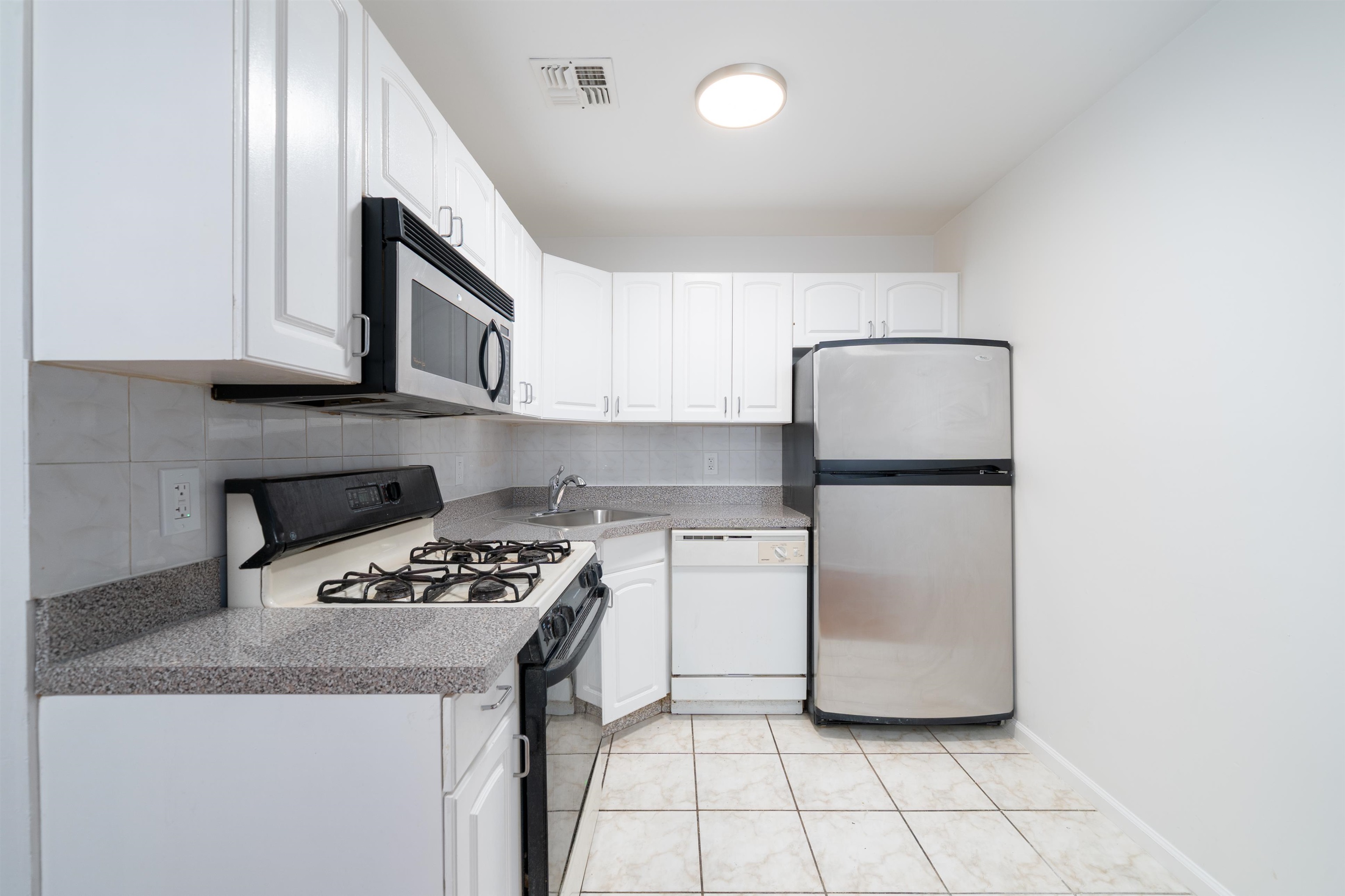 524-526 4TH ST Unit: 6