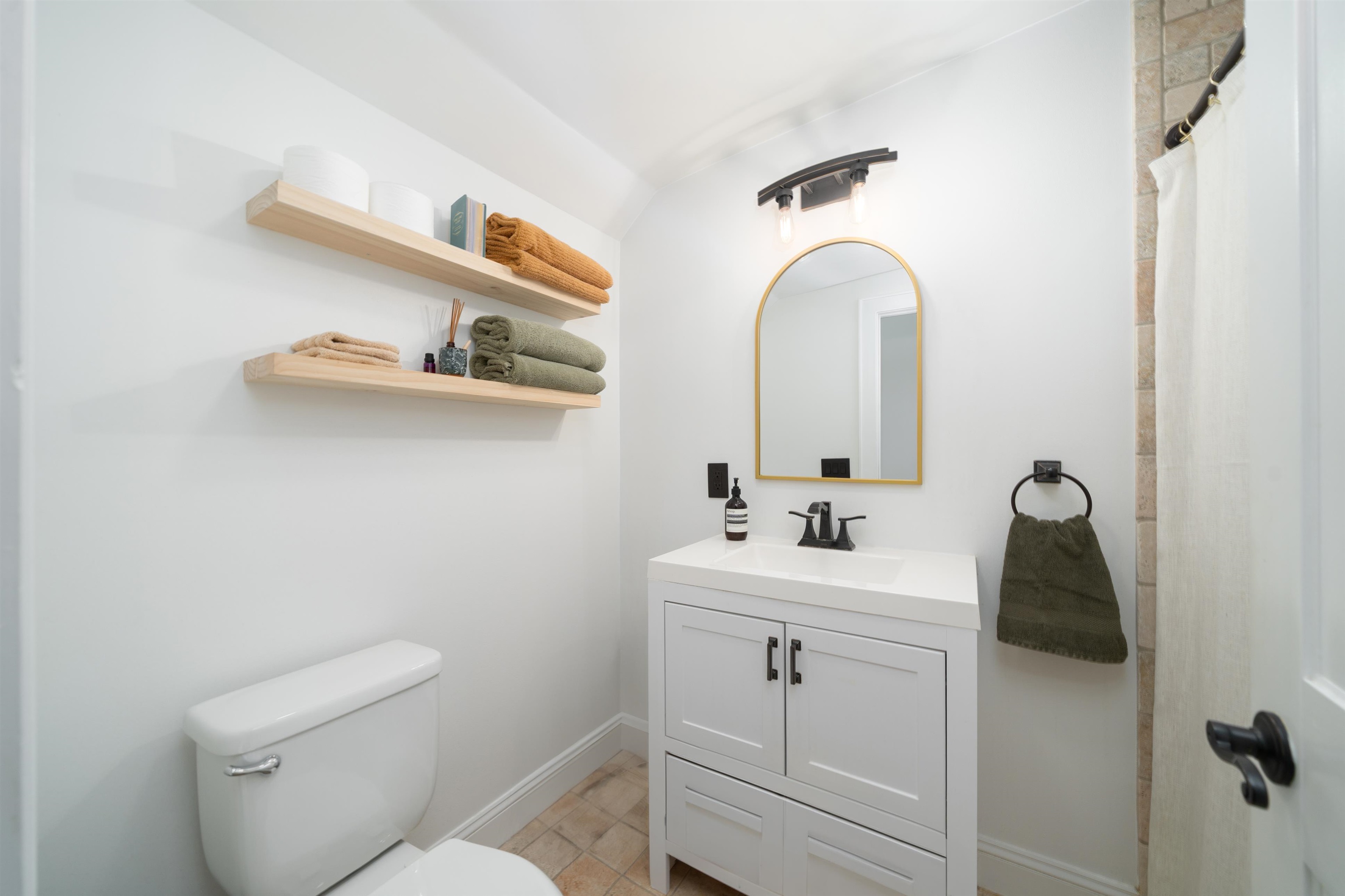 328 GARDEN ST Unit: 4