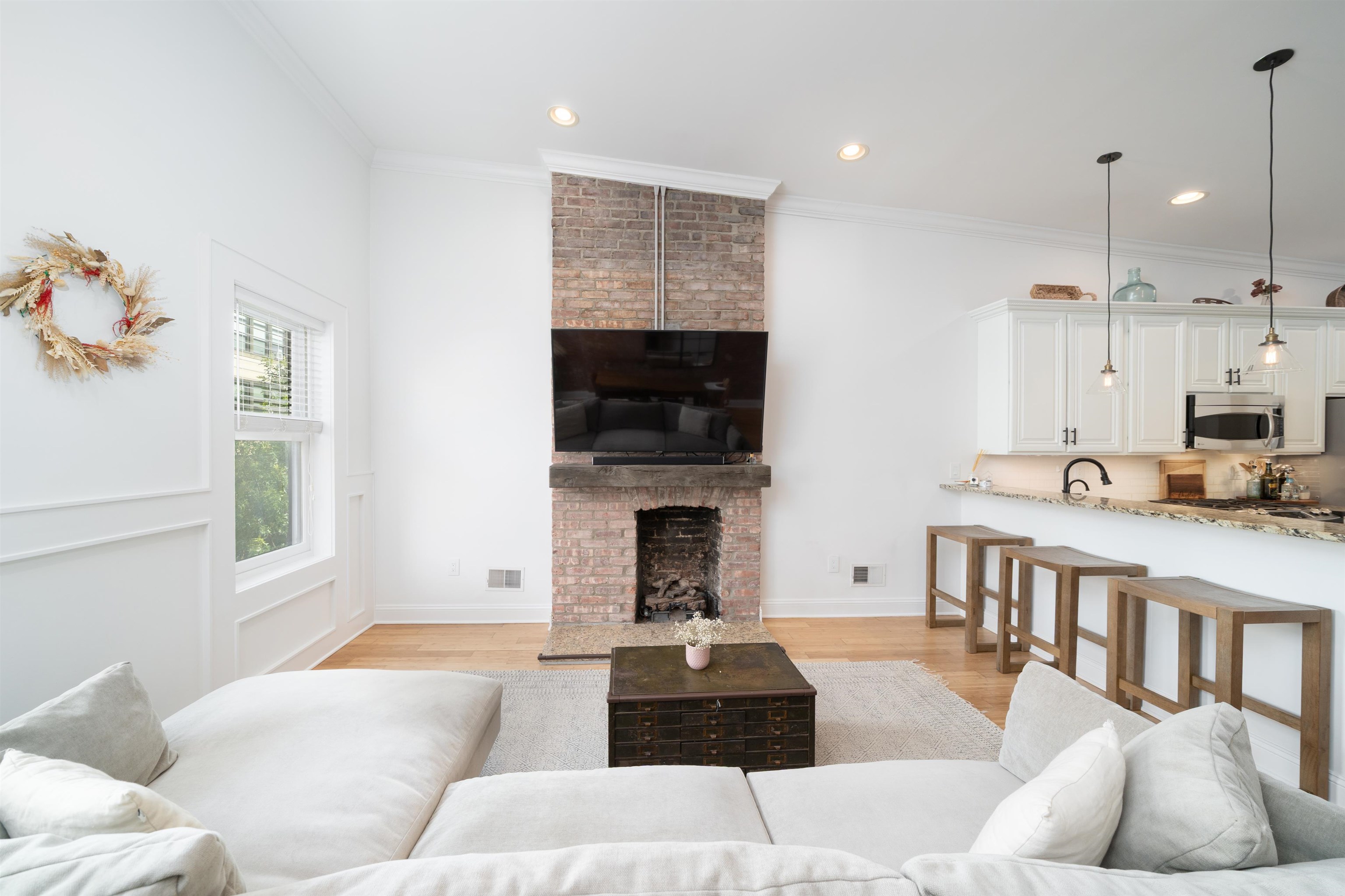 328 GARDEN ST Unit: 4