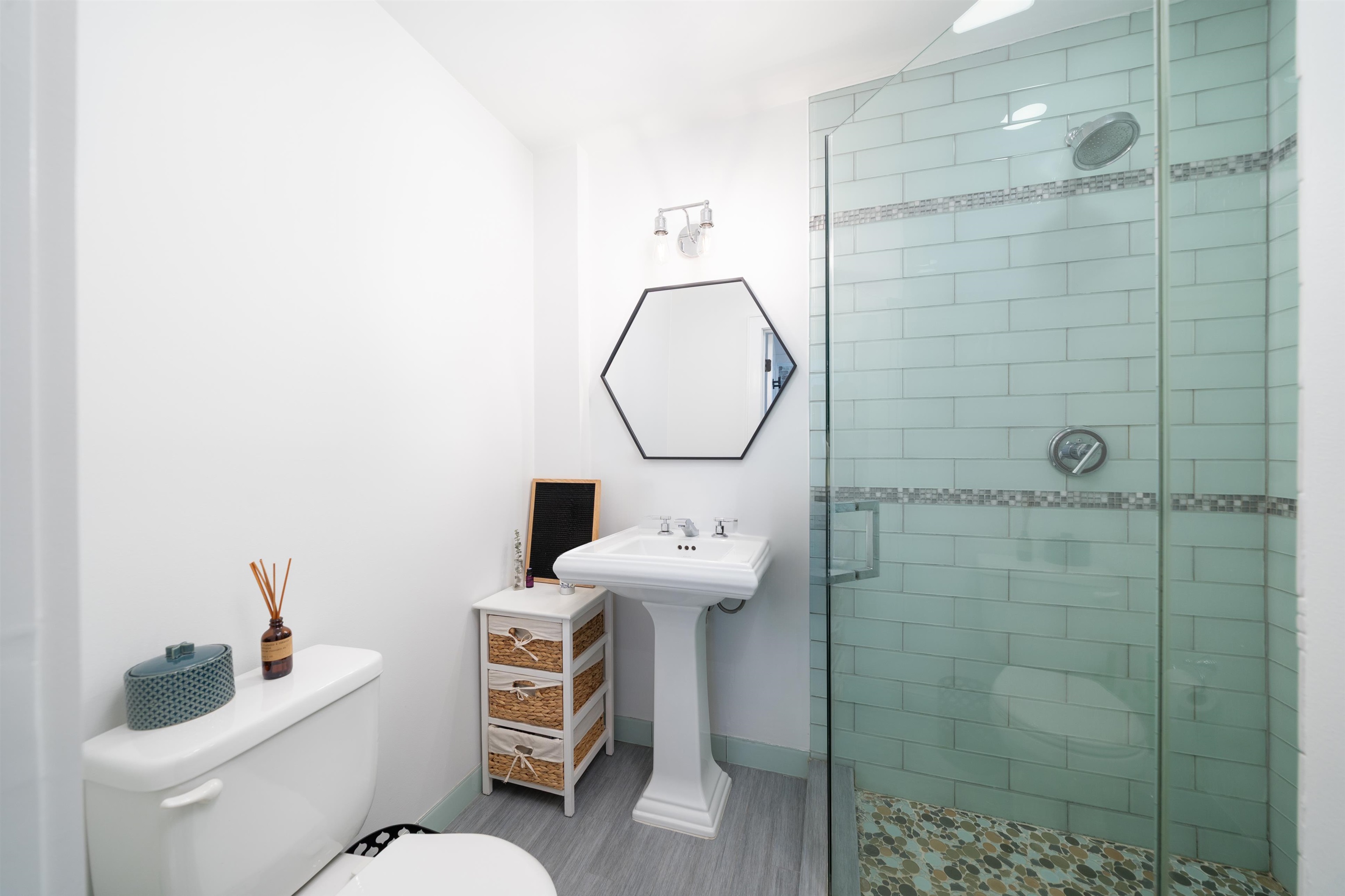 328 GARDEN ST Unit: 4