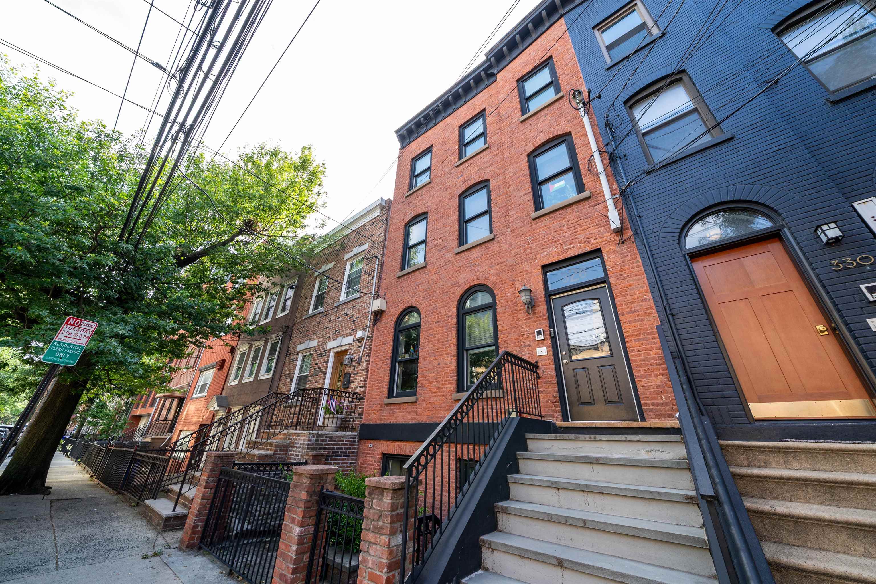 328 GARDEN ST Unit: 4