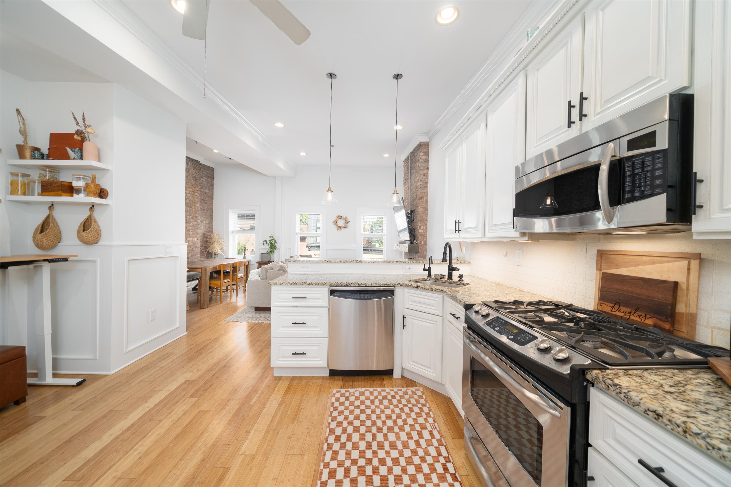 328 GARDEN ST Unit: 4