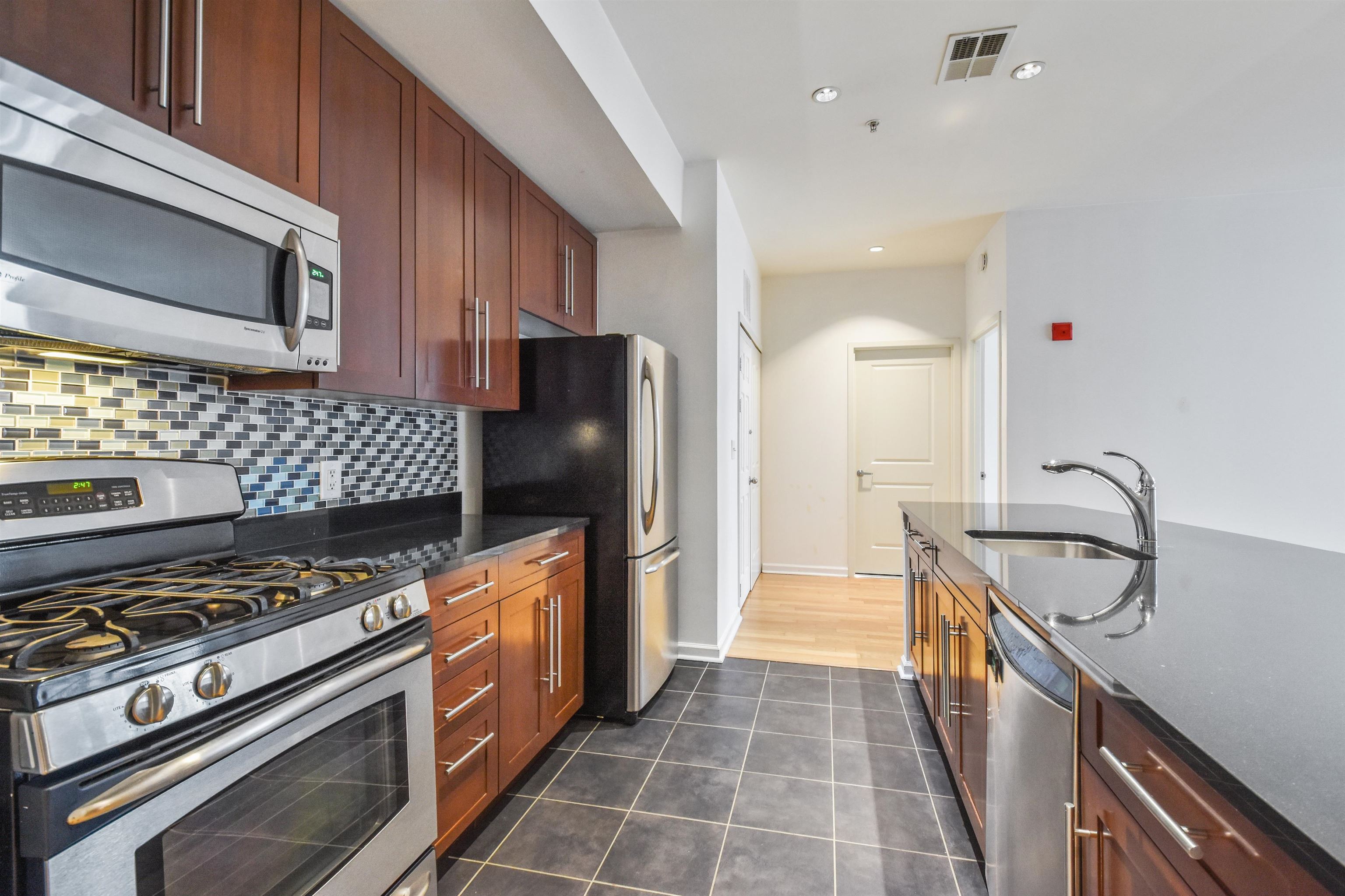 1100 ADAMS ST Unit: 514