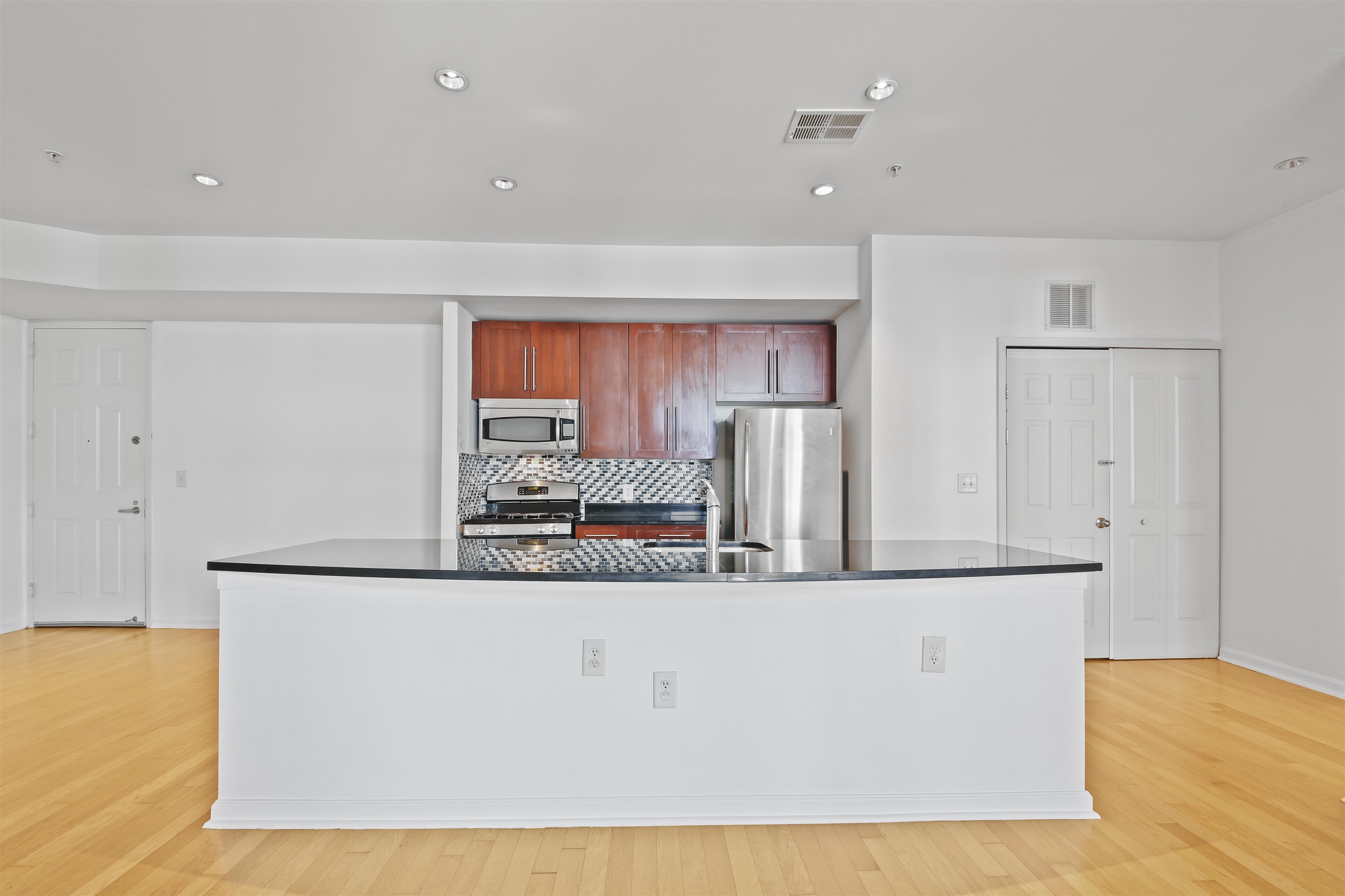 1100 ADAMS ST Unit: 514