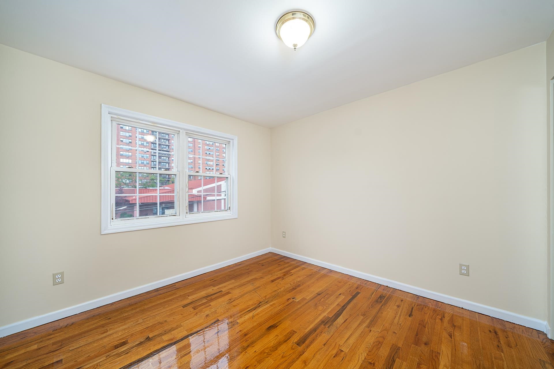 524-526 4TH ST Unit: 14