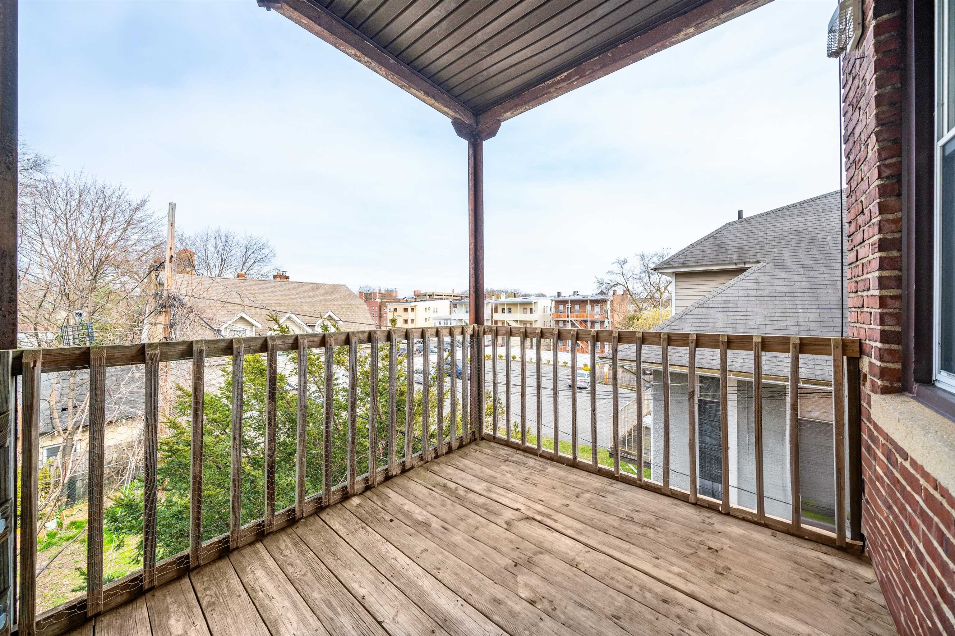 81 GLENRIDGE AVE Unit: 6