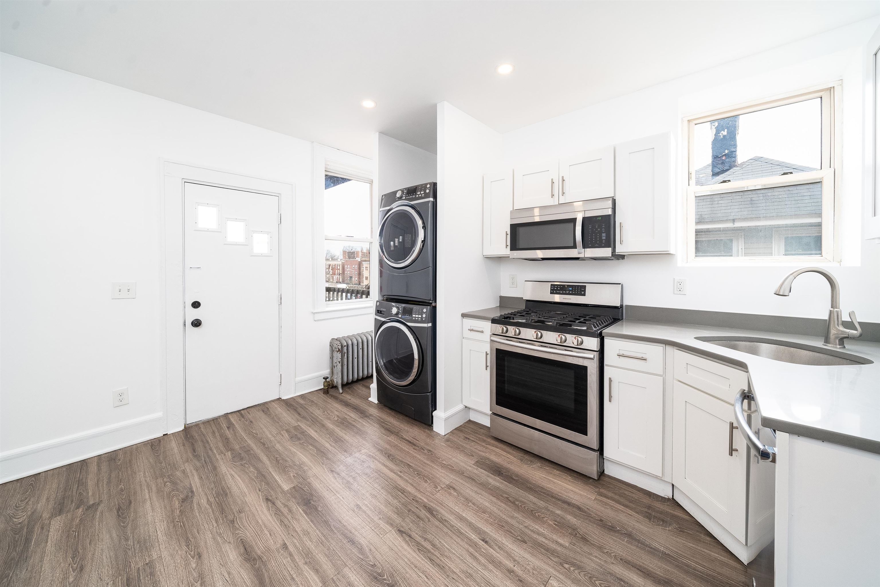 81 GLENRIDGE AVE Unit: 6