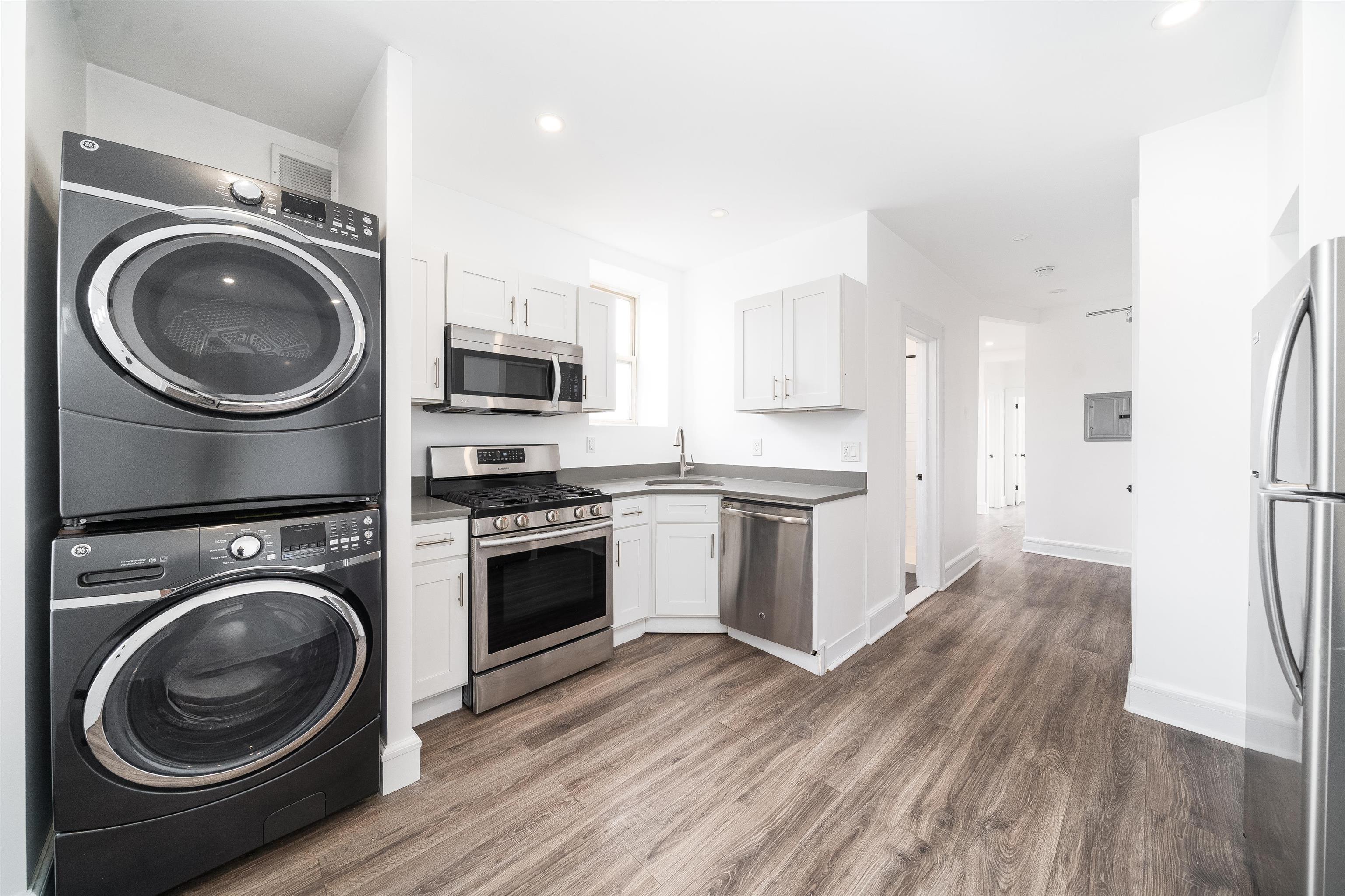 81 GLENRIDGE AVE Unit: 6