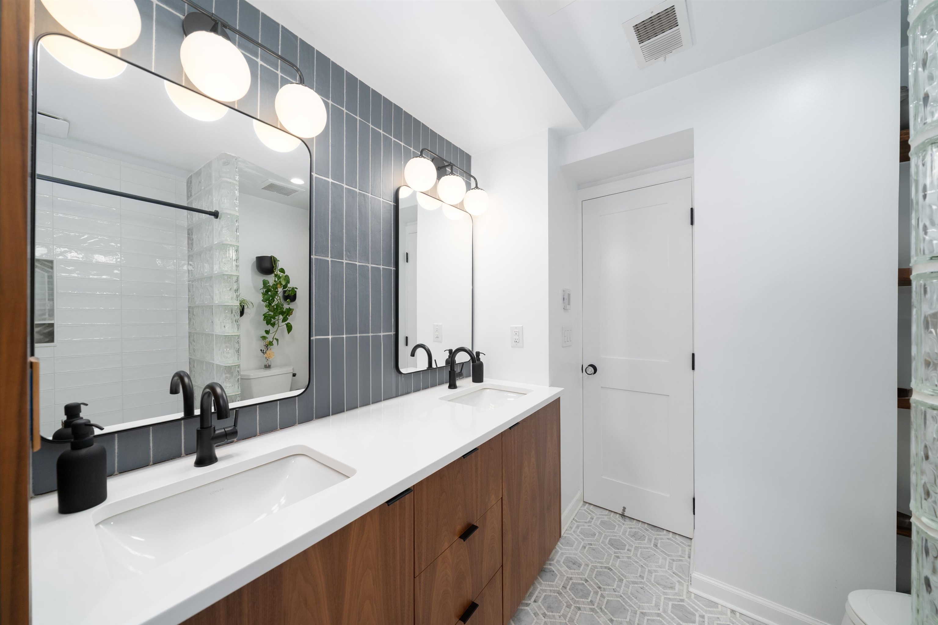 78 MADISON ST Unit: 1