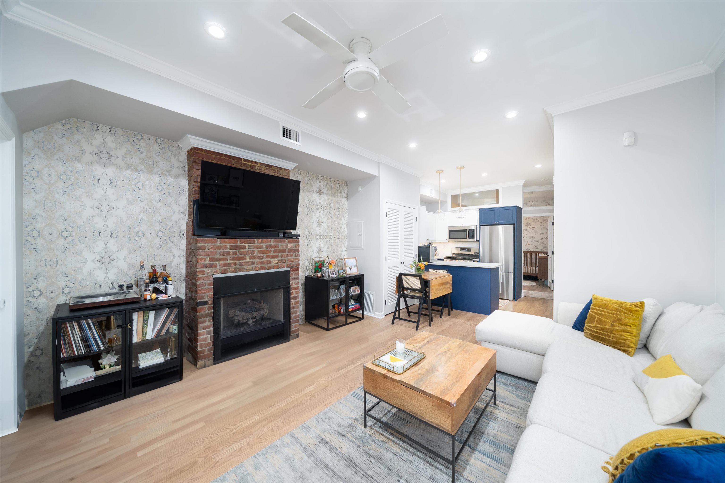 78 MADISON ST Unit: 1