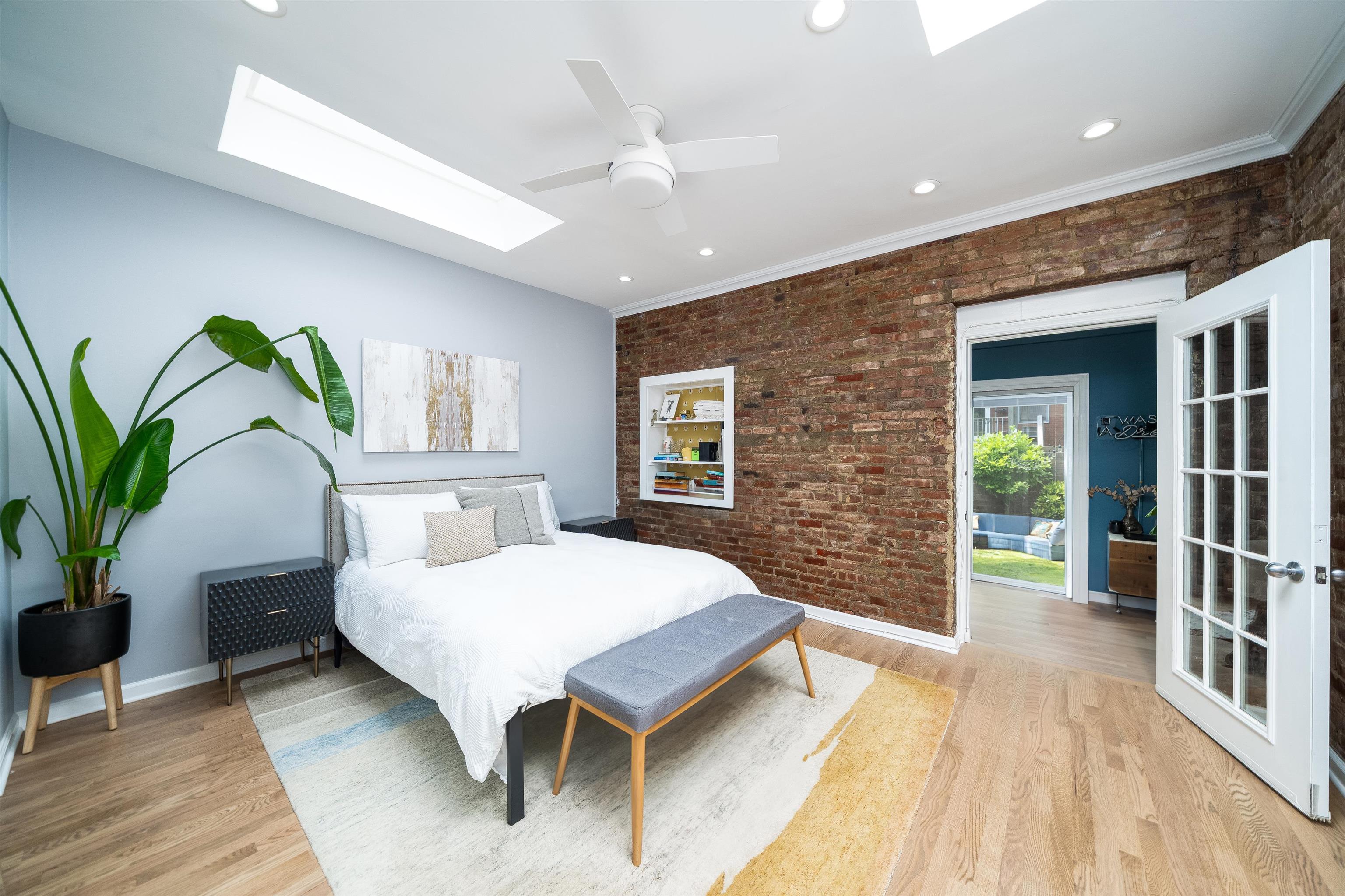 78 MADISON ST Unit: 1