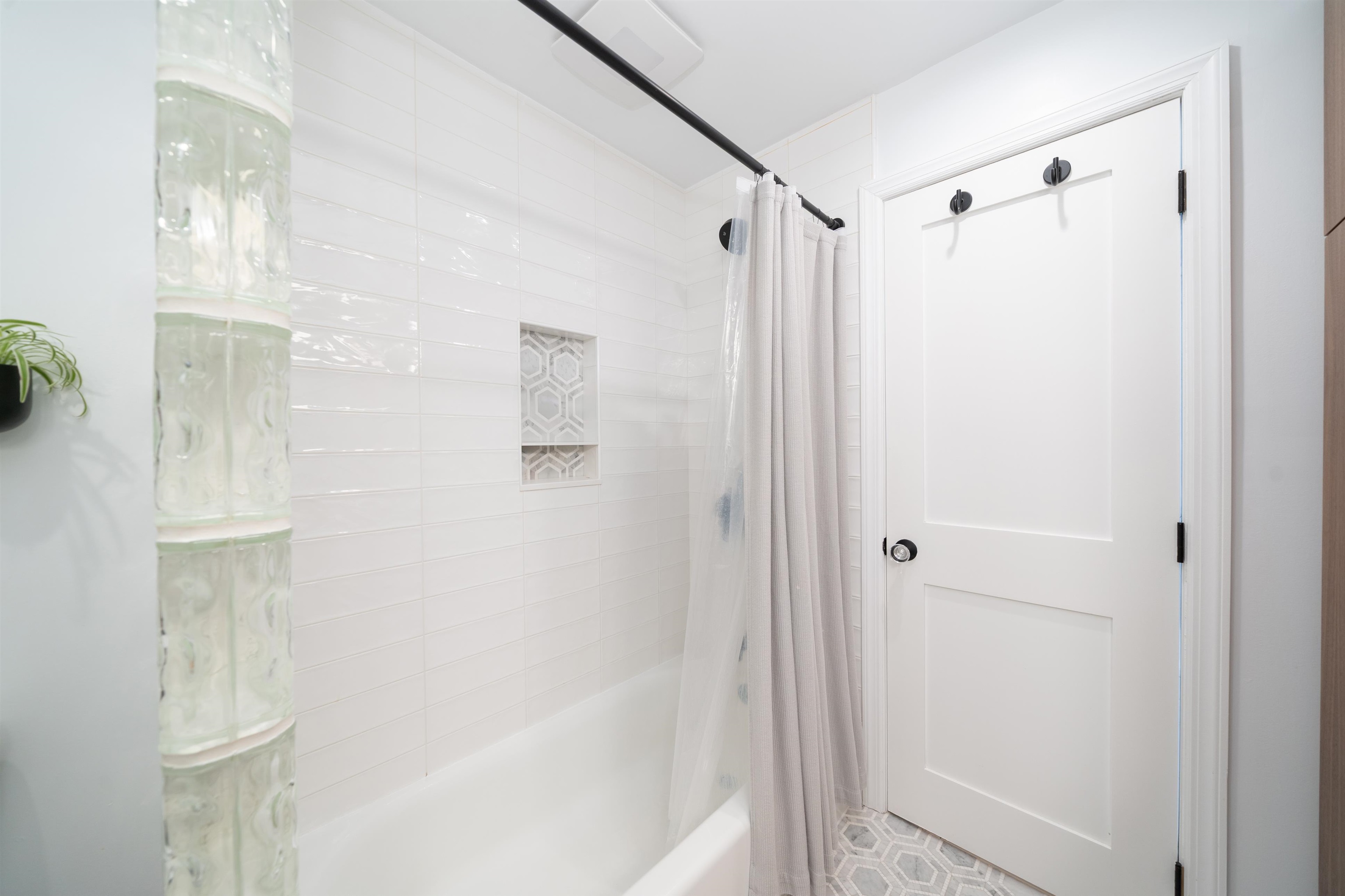 78 MADISON ST Unit: 1