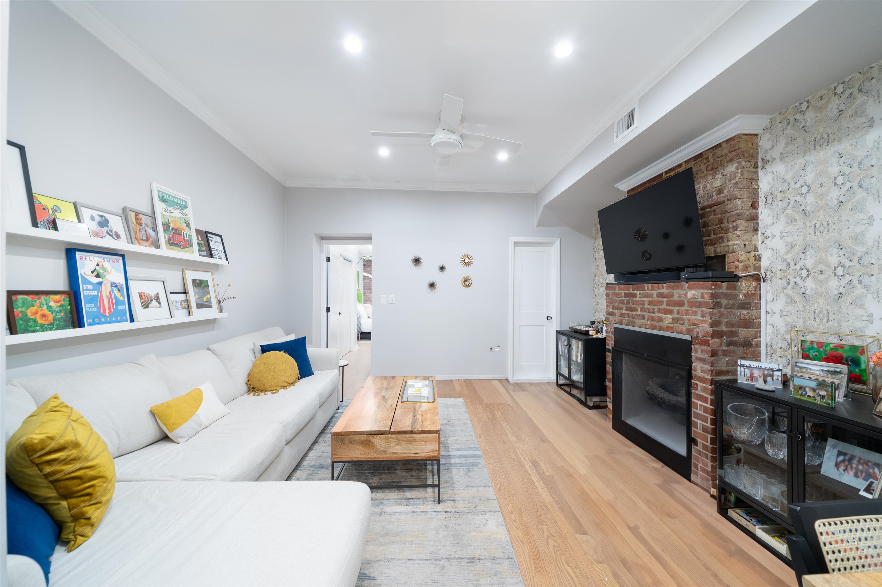 78 MADISON ST Unit: 1