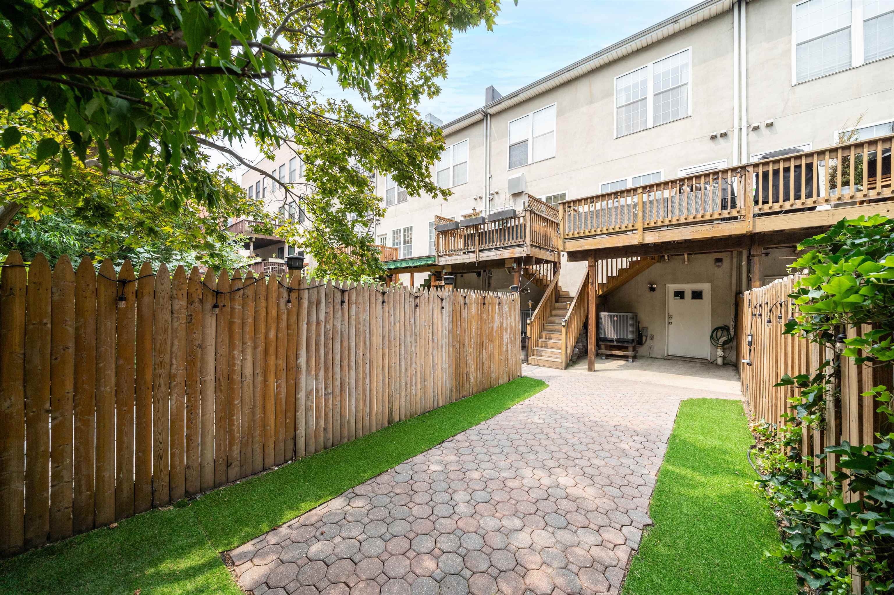 67 MADISON ST Unit: A