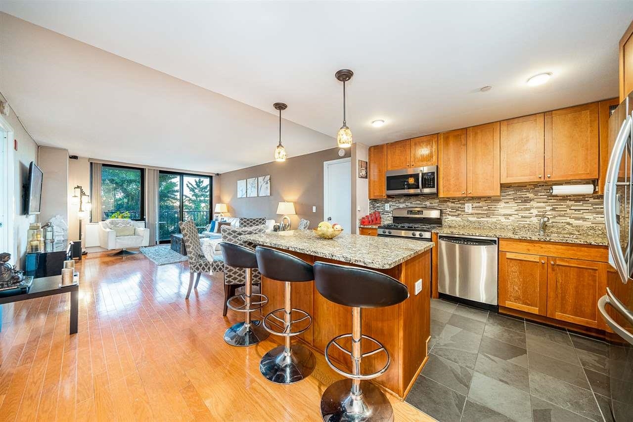 700 GROVE ST Unit: 5U