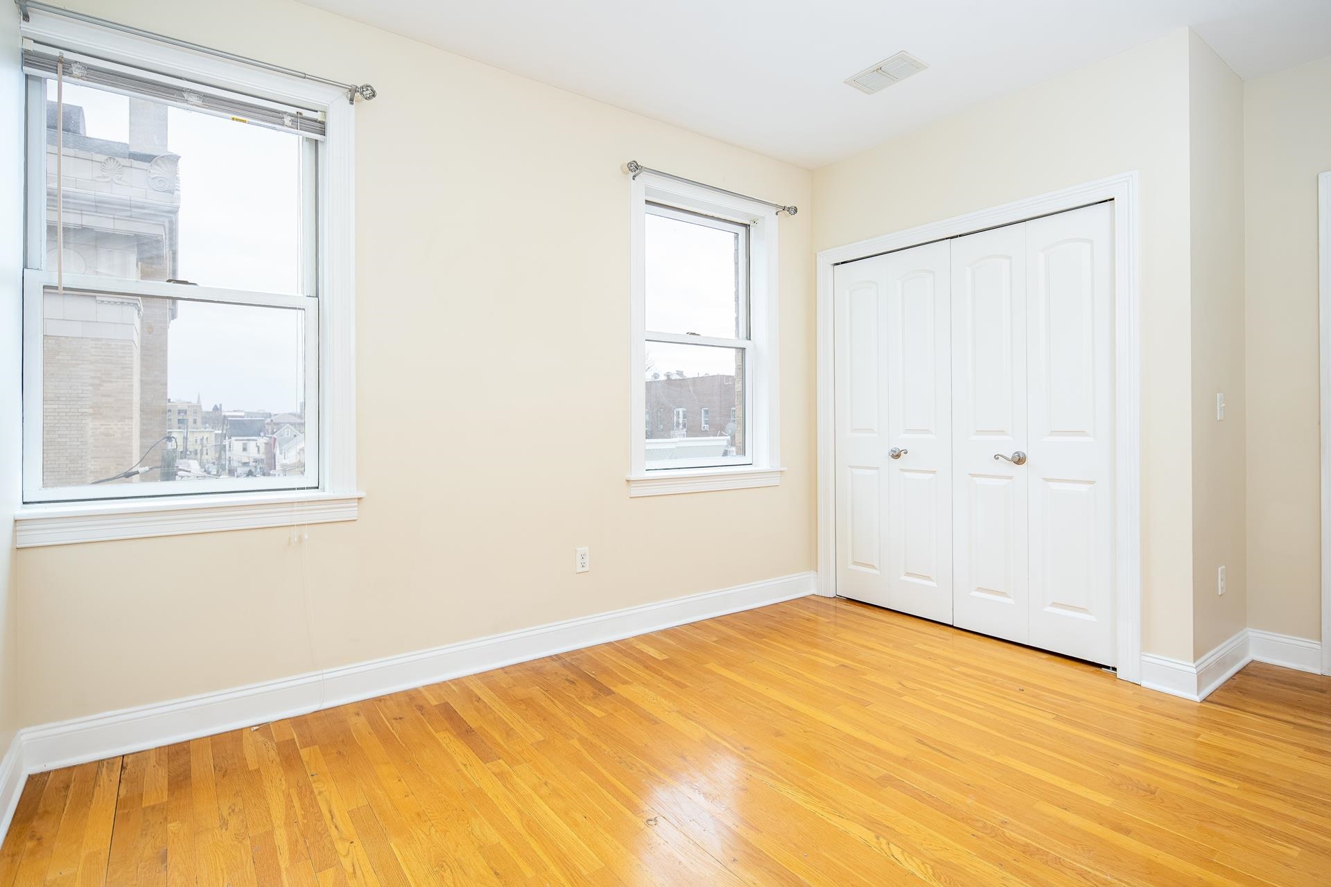 528 47TH ST Unit: 3A