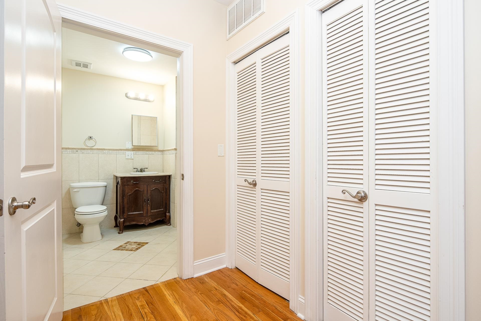 528 47TH ST Unit: 3A