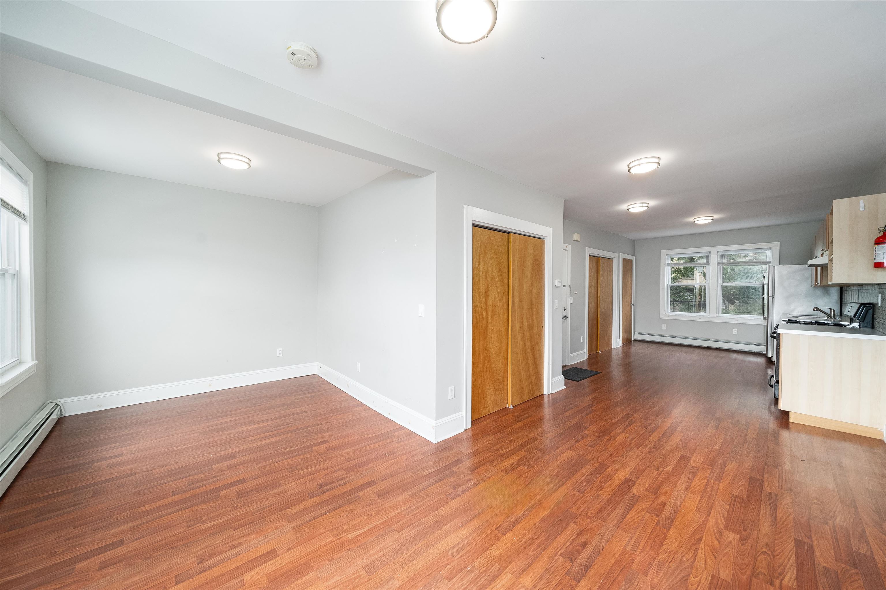 213 OGDEN AVE Unit: 2