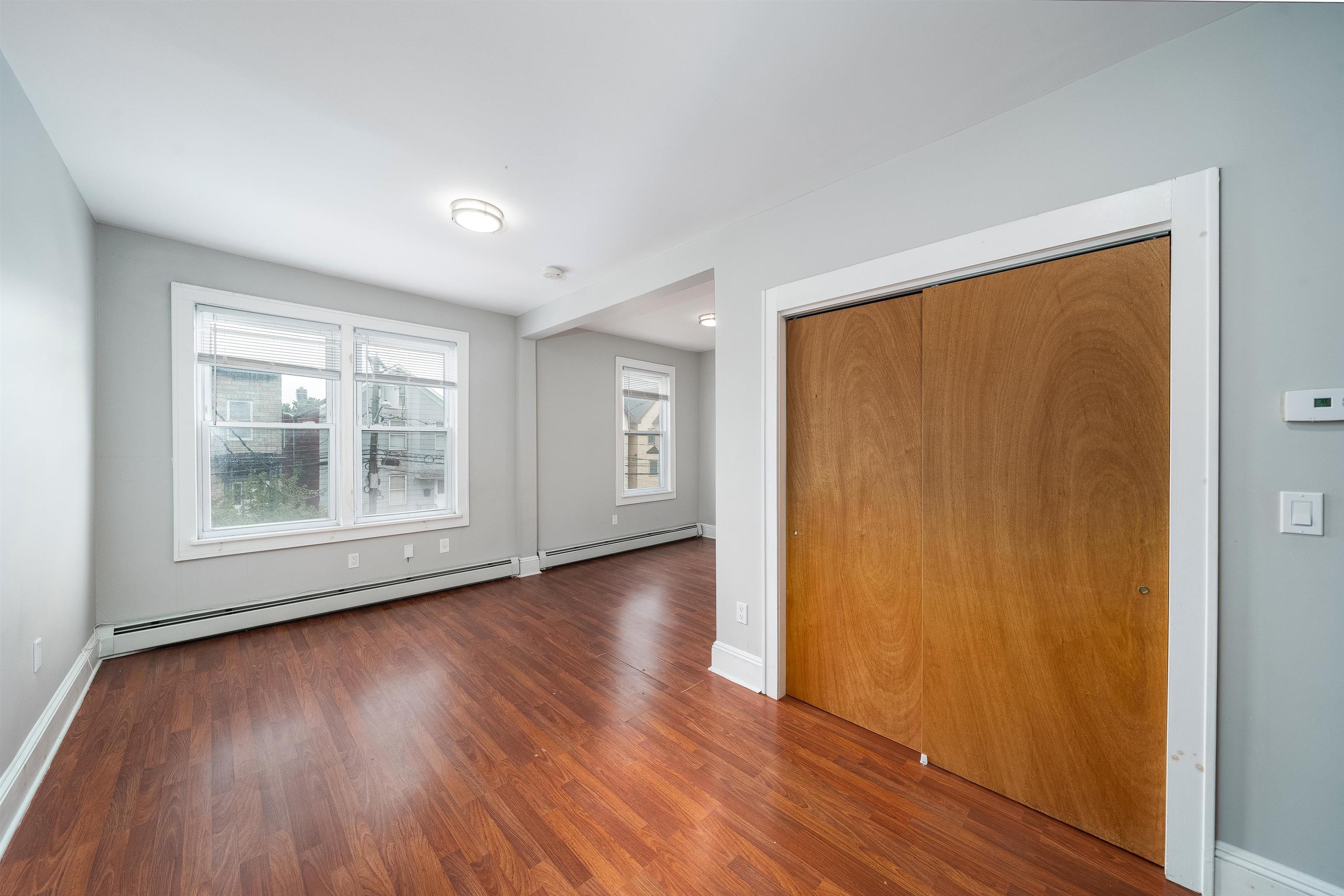 213 OGDEN AVE Unit: 2