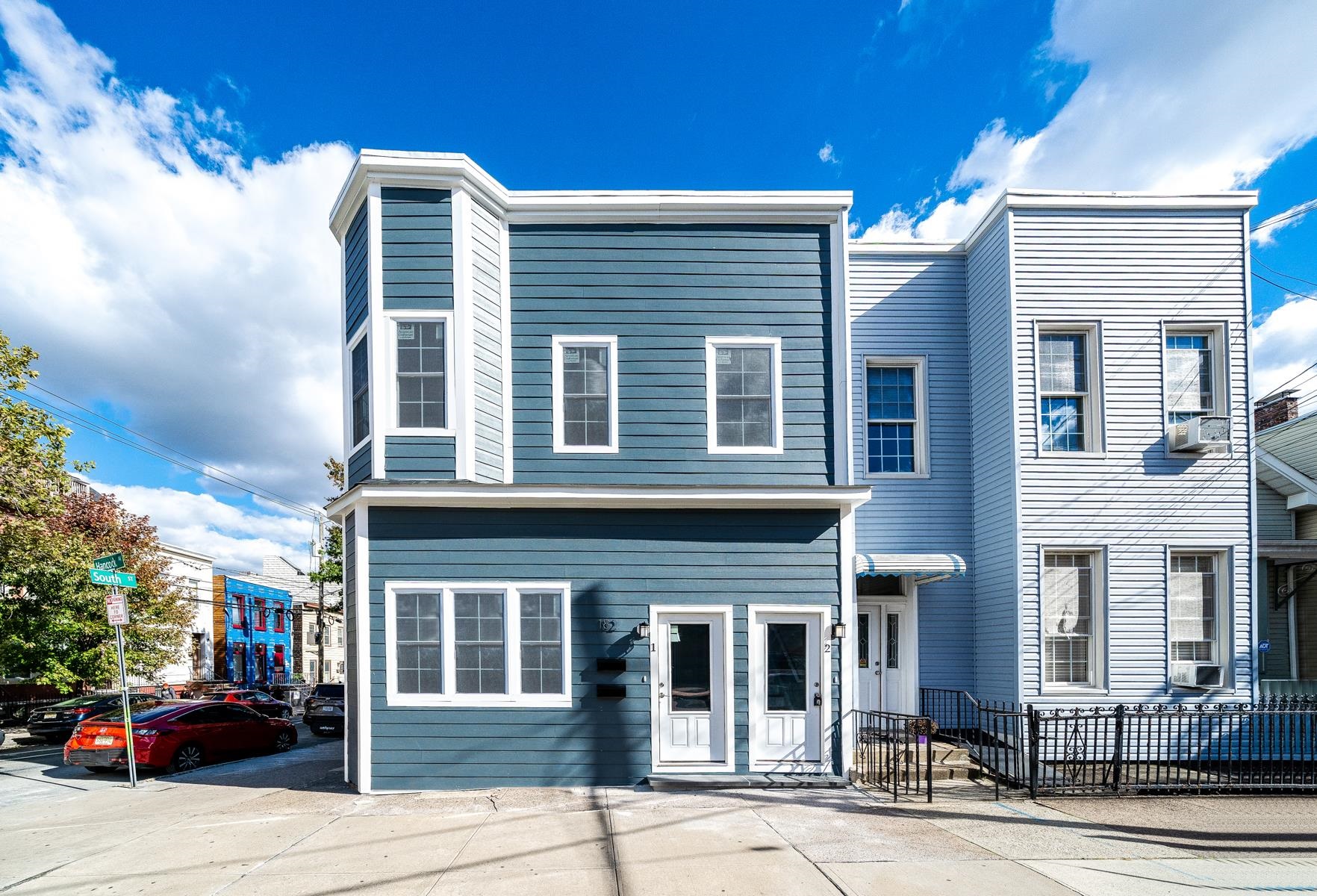 182 HANCOCK AVE Unit: 2