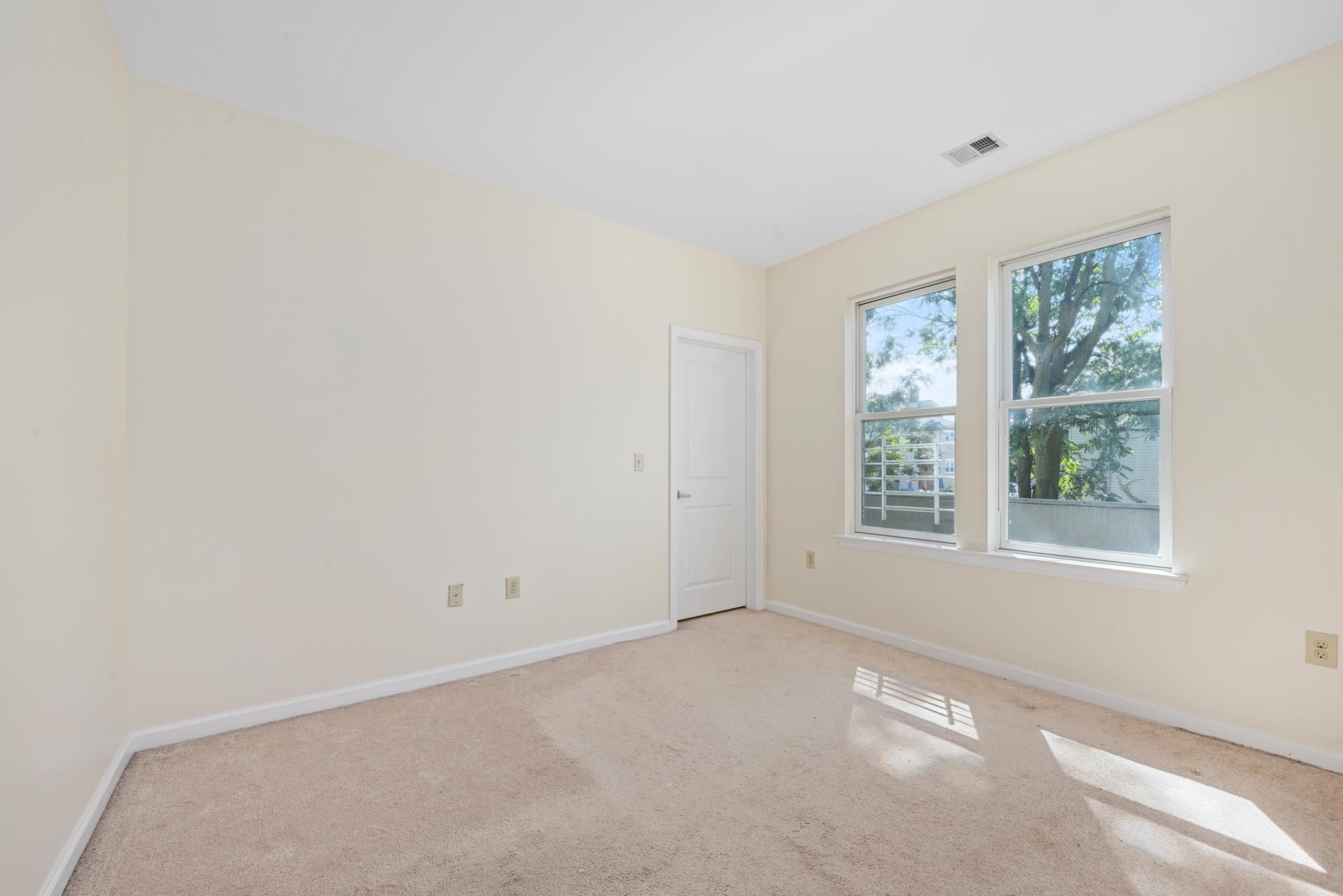71 NORTH ST Unit: 204