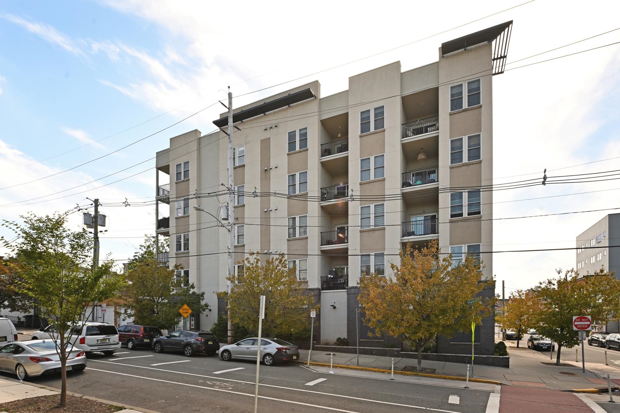 71 NORTH ST Unit: 204