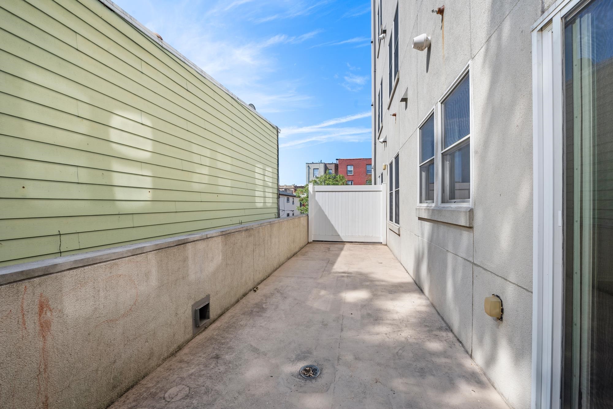 71 NORTH ST Unit: 204