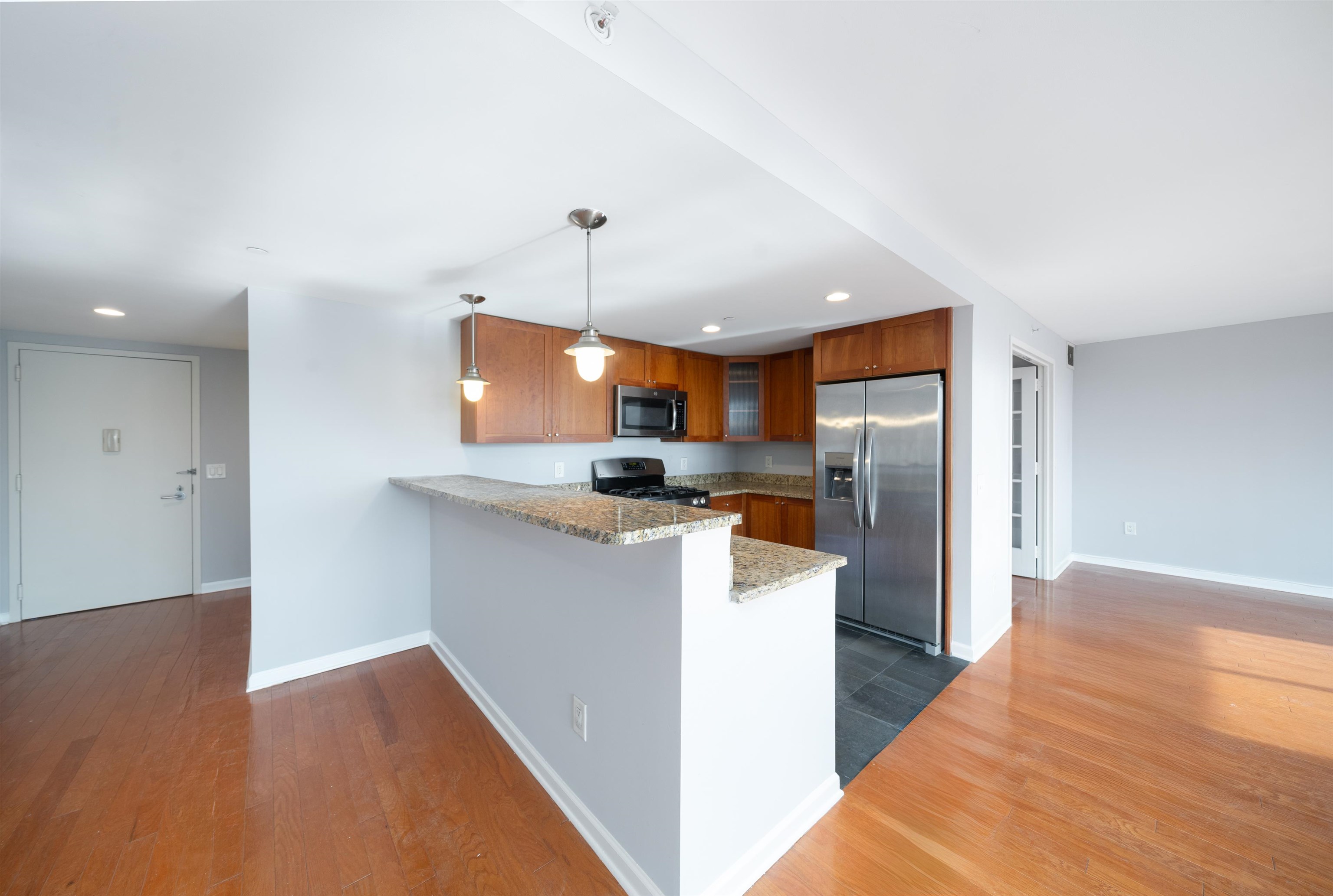 700 GROVE ST Unit: 10H