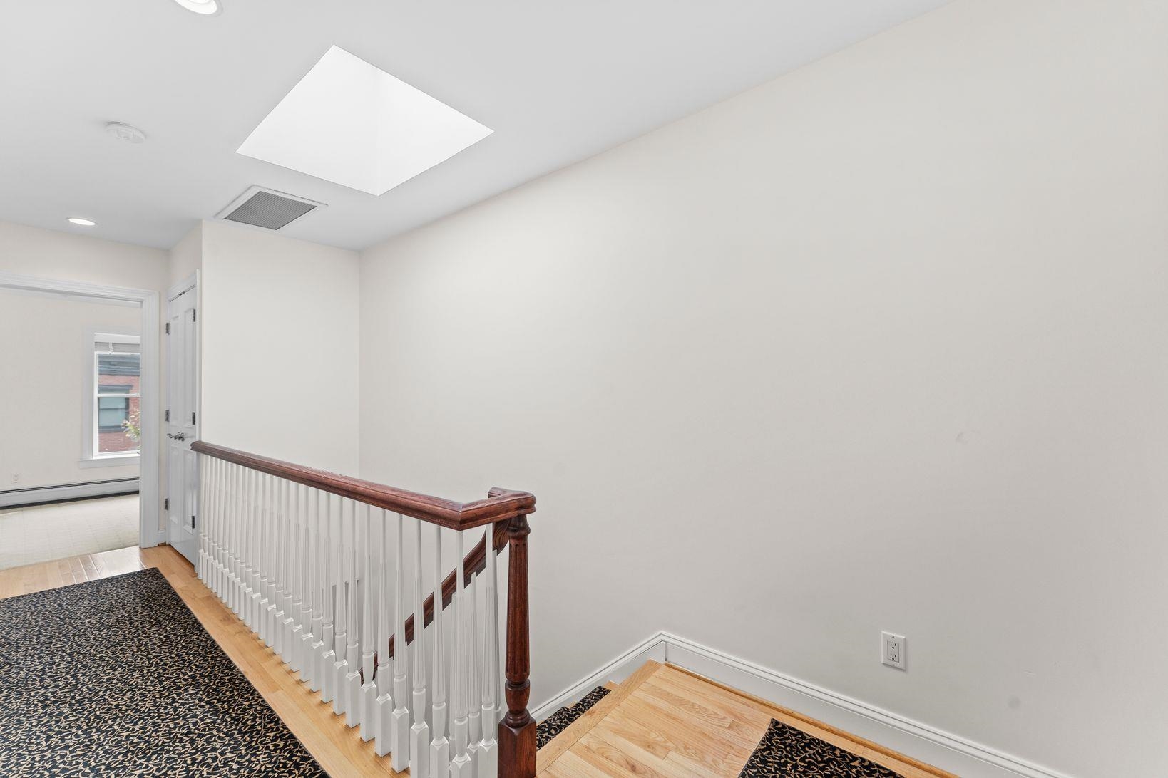 326 PARK AVE Unit: 2