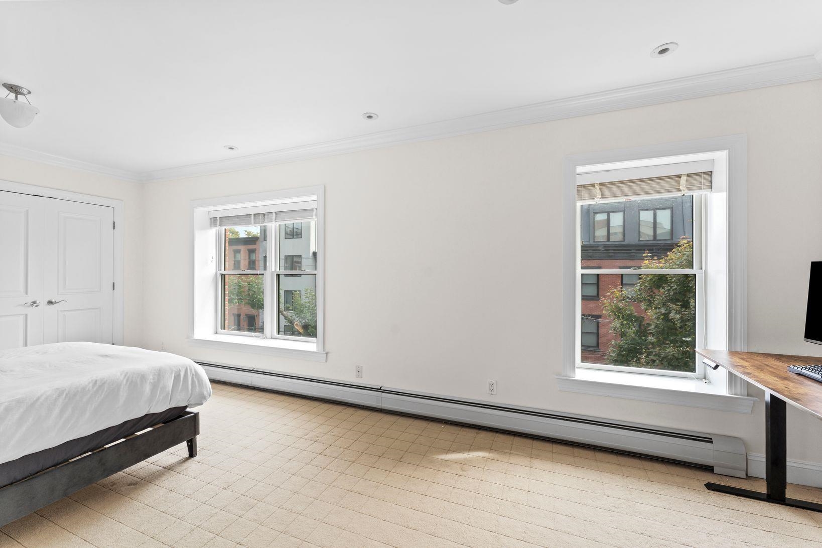 326 PARK AVE Unit: 2