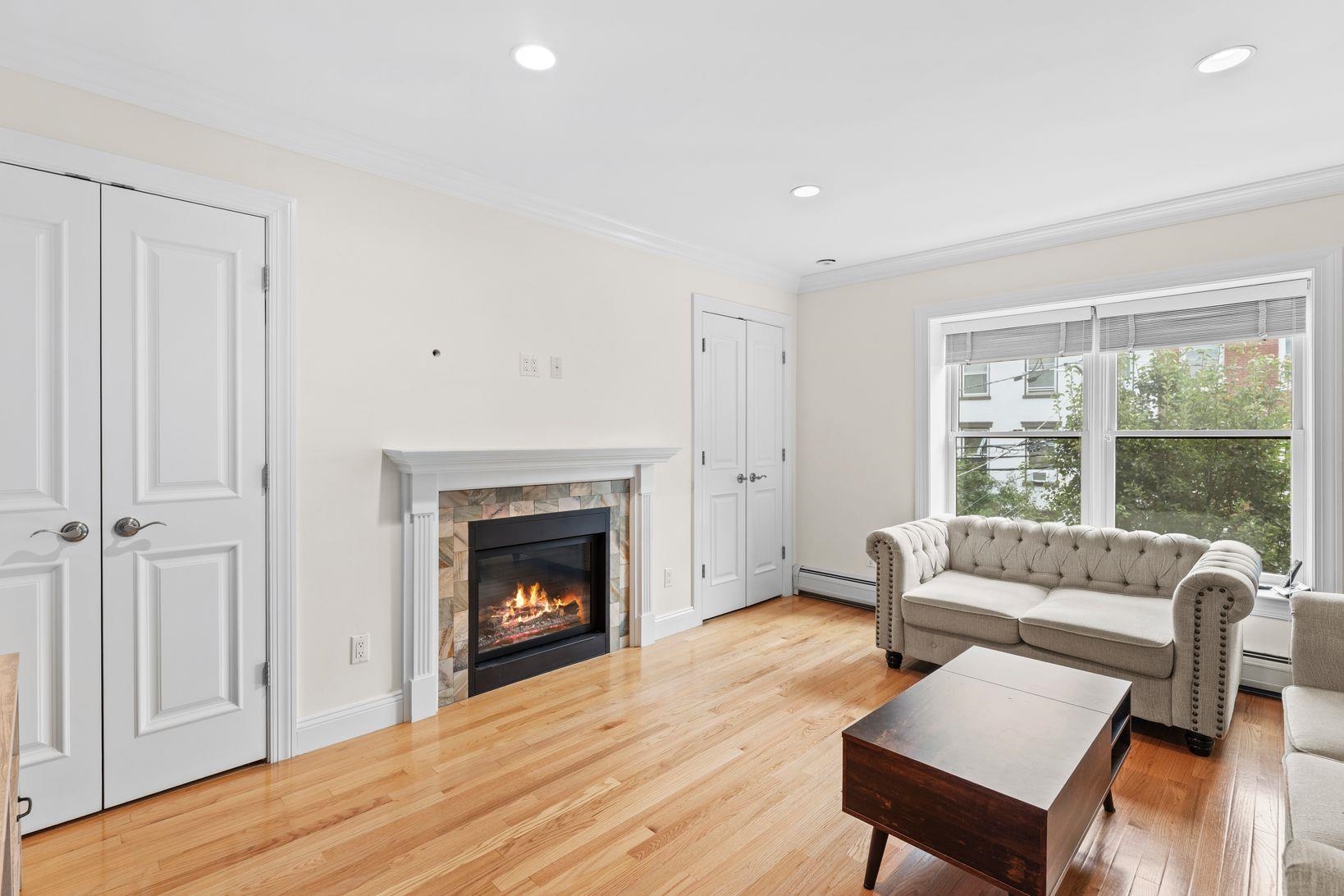 326 PARK AVE Unit: 2