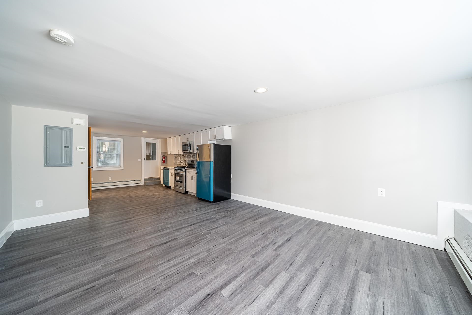 213 OGDEN AVE Unit: 1