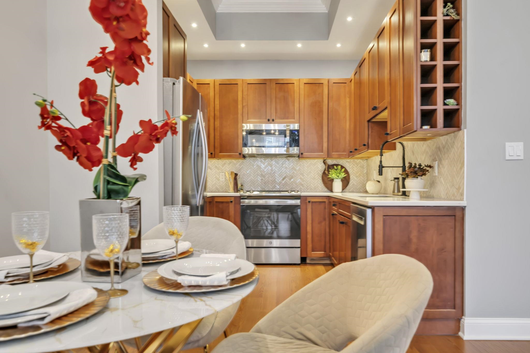 222 GRAND ST Unit: 1F