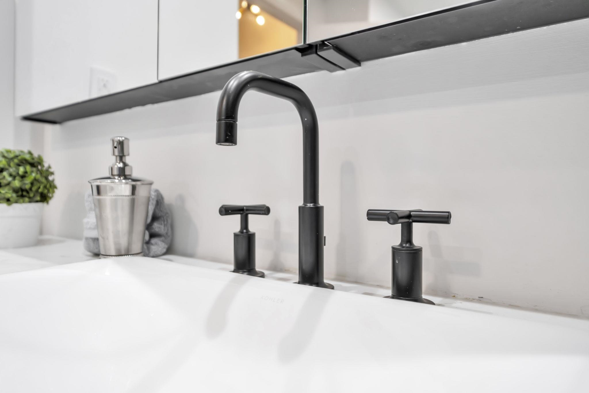 222 GRAND ST Unit: 1F