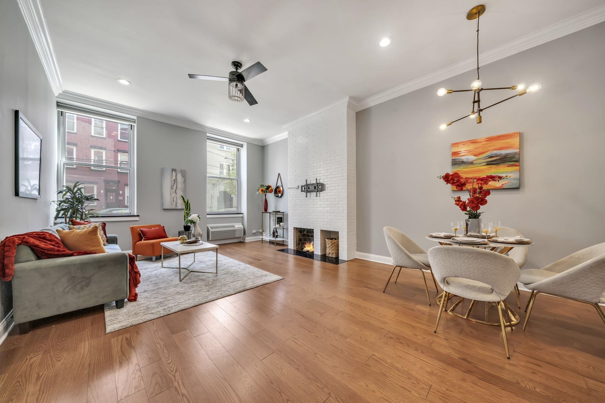222 GRAND ST Unit: 1F