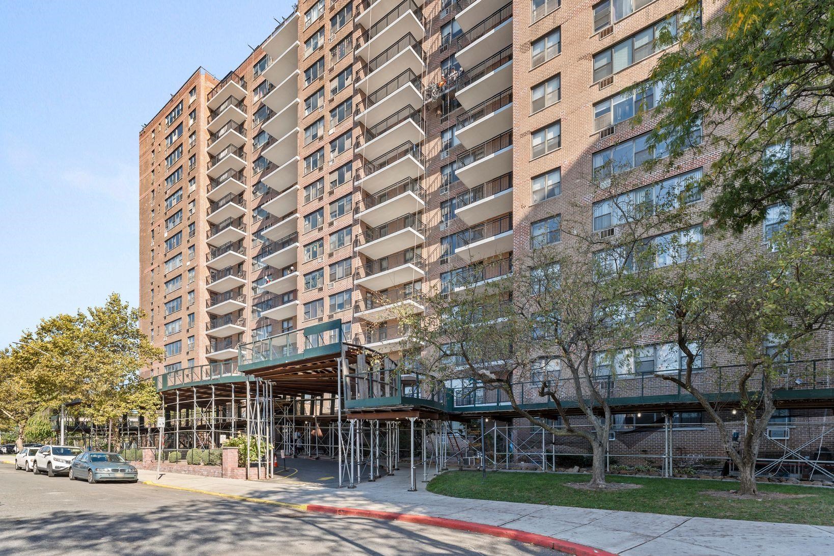 10 HURON AVE Unit: 17F