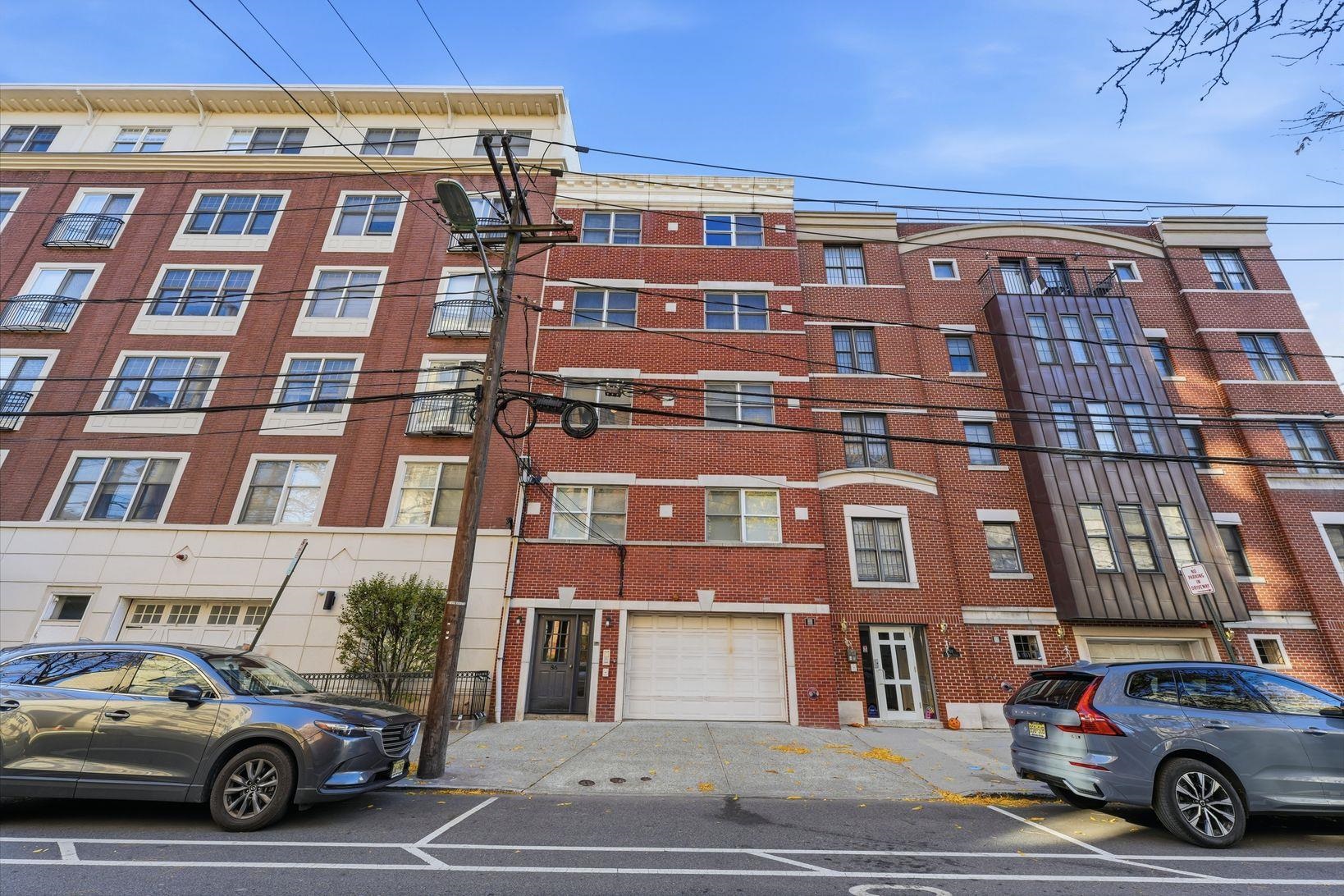 86 CLINTON ST Unit: 3