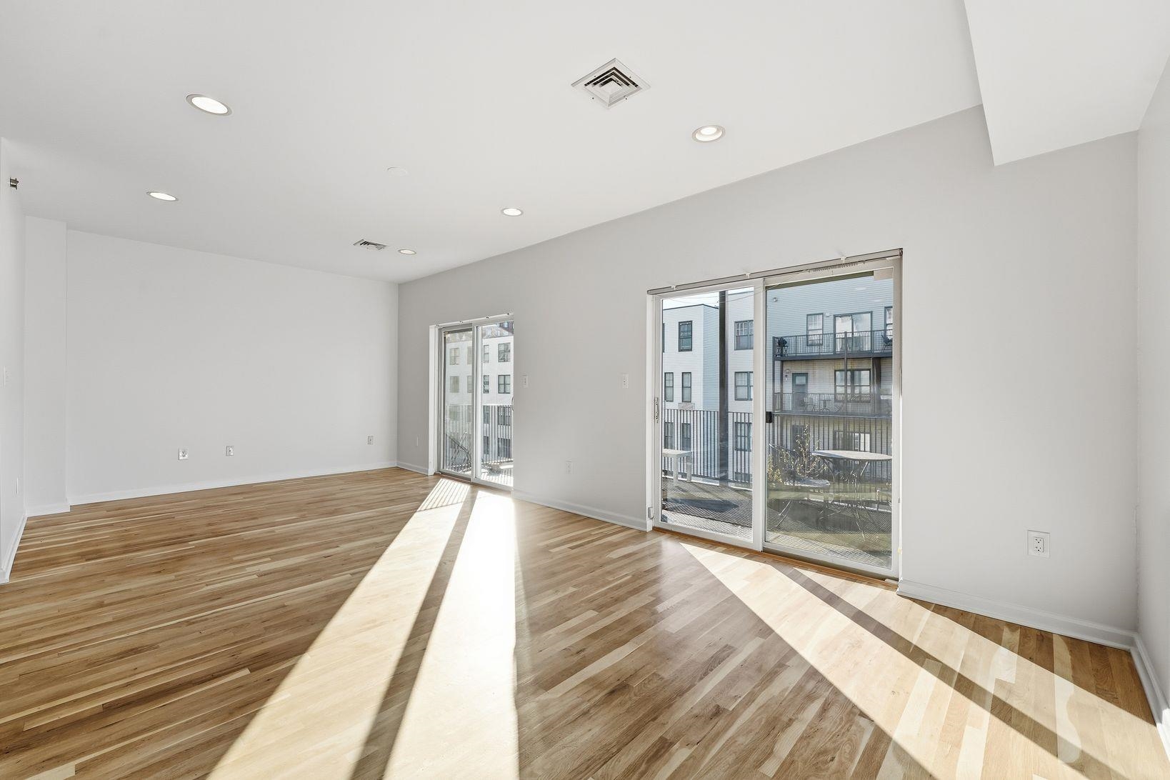 86 CLINTON ST Unit: 3