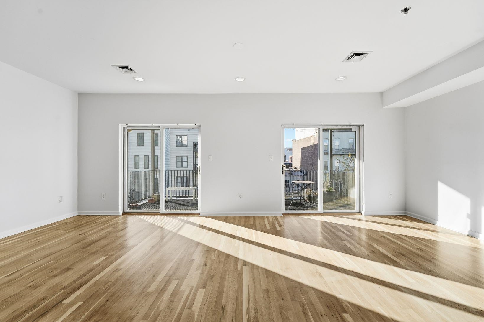 86 CLINTON ST Unit: 3