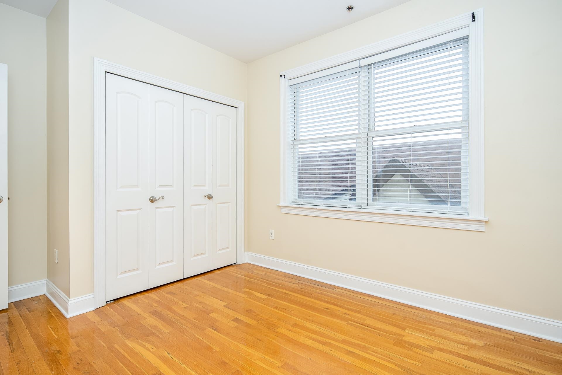 528 47TH ST Unit: 4A