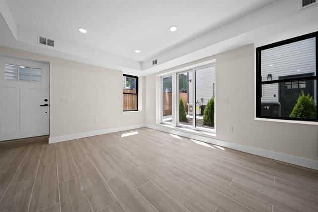 27 GRAHAM ST Unit: 1