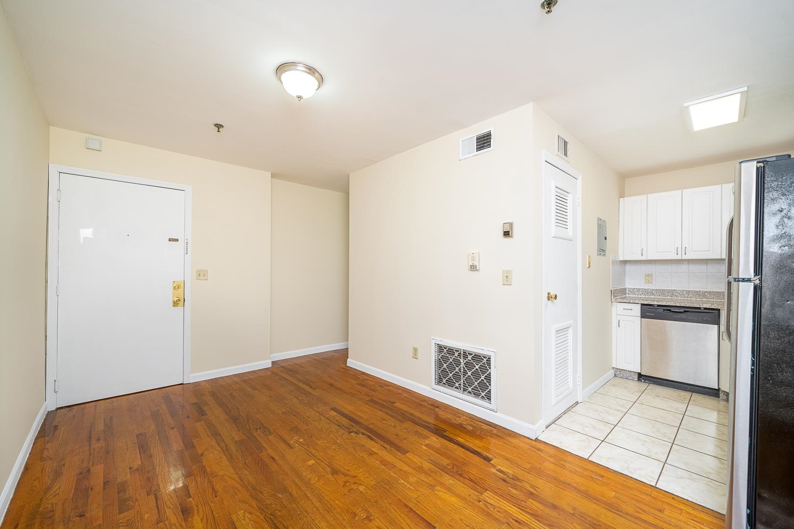 524 4TH ST Unit: 10