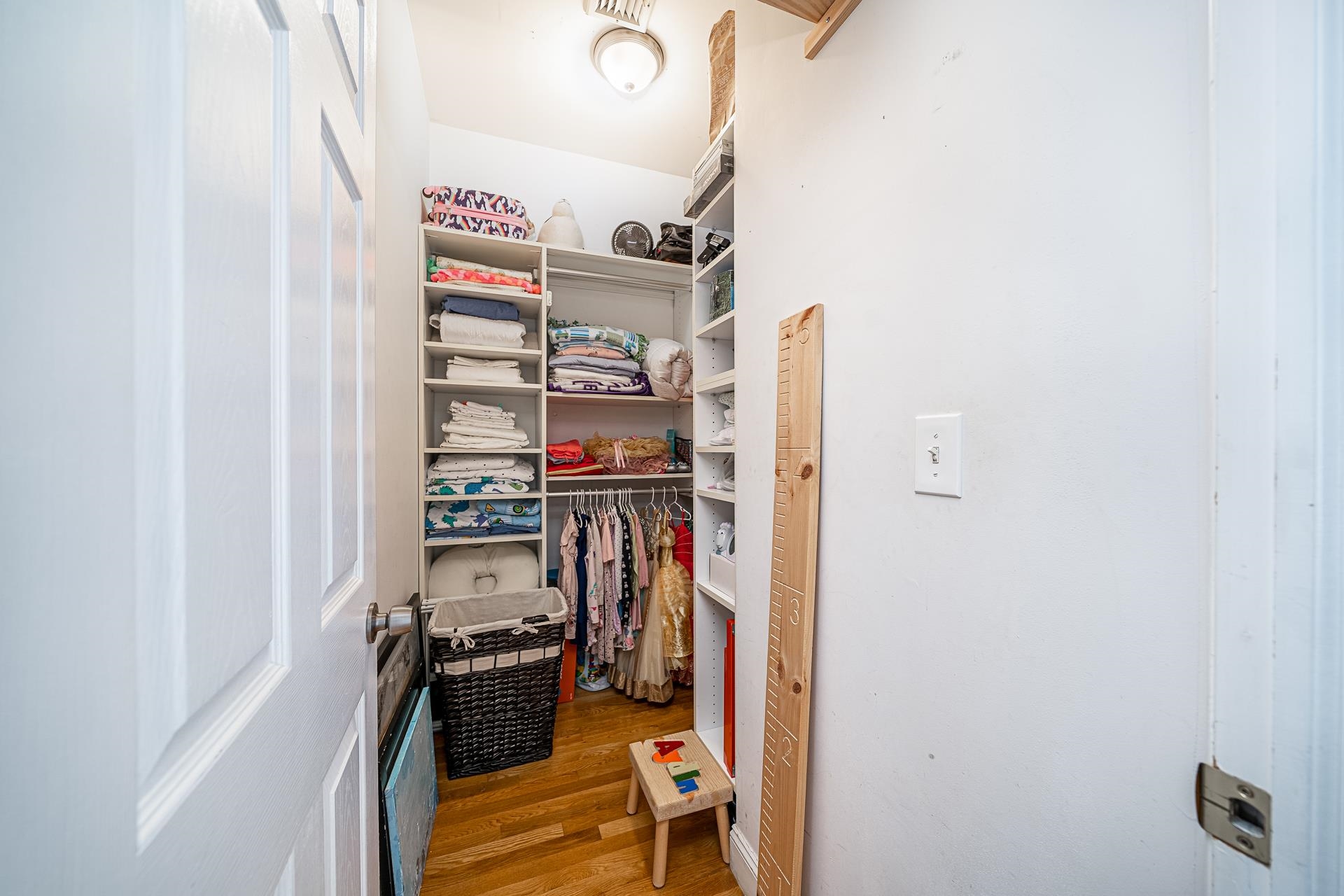 233 MONROE ST Unit: 4N